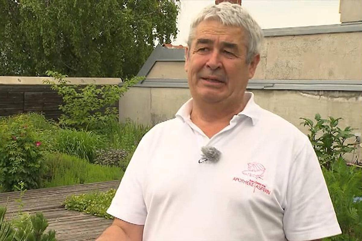 Apotheke Aspern: Dr. Willi Schlagintweit