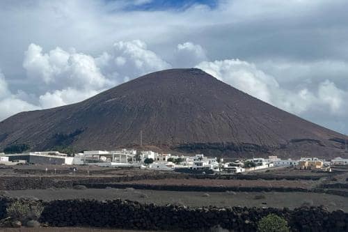 Lanzarote-Vulkan-Haus-typisch