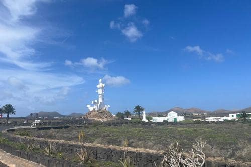 Lanzarote_Cesar-Manrique_Skulptur_Foto_unlimitedmedia