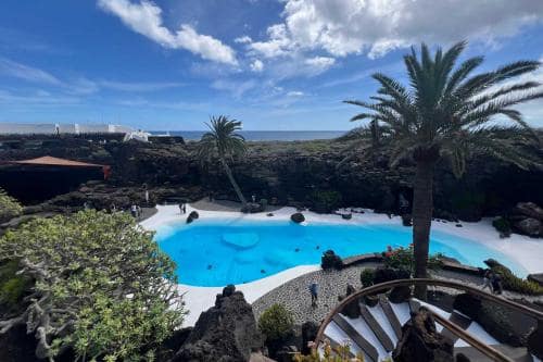 Lanzarote_esar-Manrique_Pool_Meer_Foto_unlimitedmedia